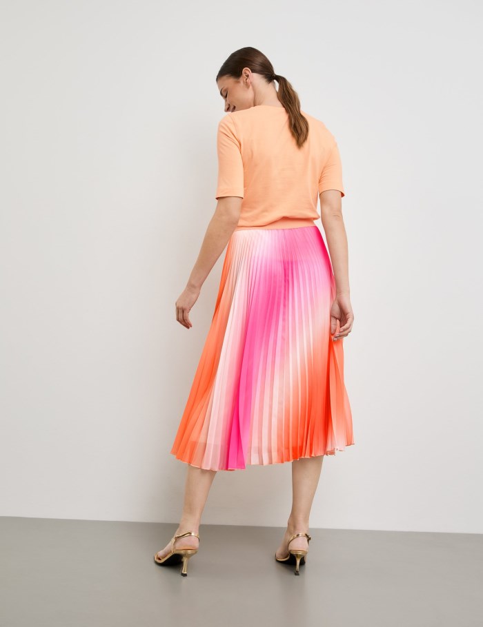 Gerry Weber Pleated skirt with colour graduation Skjørt Rosa | FNJS4023