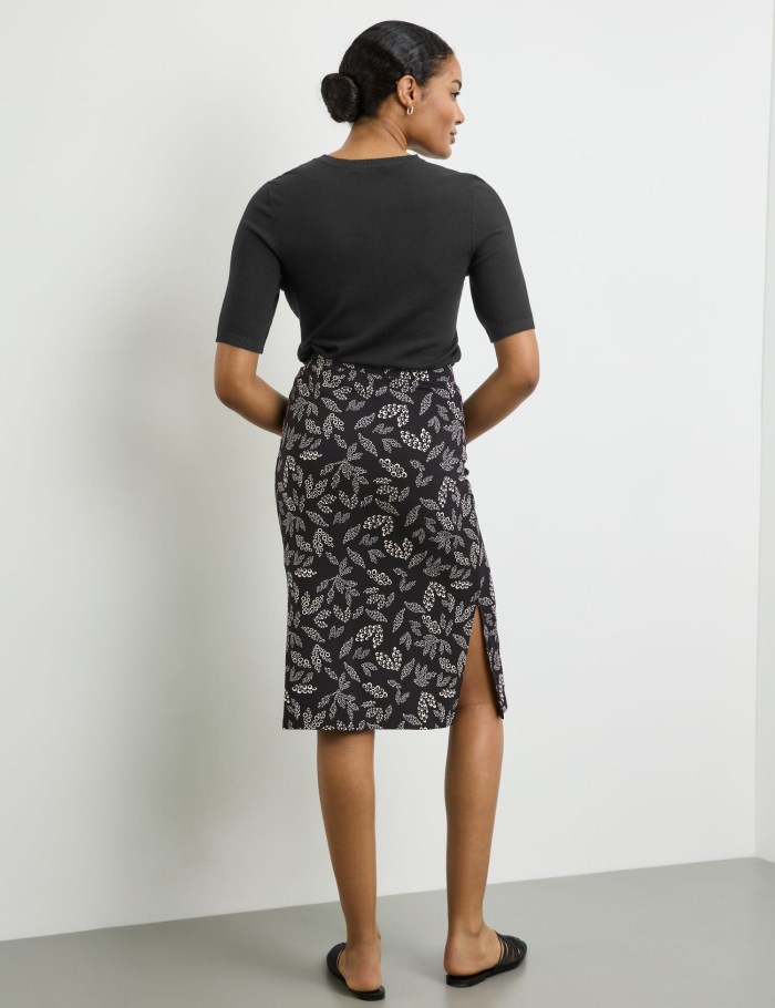 TAIFU Print skirt with a wrap detail Skjørt Svarte | TODL1304