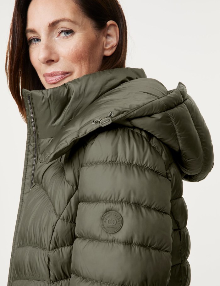 Gerry Weber Quilted coat with a detachable hood Jakker Grønn | TMIF6729