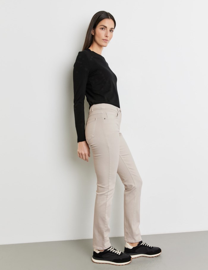 Gerry Weber SOL꞉INE SLIM FIT in a five-pocket design Bukser Beige | PVAT3320