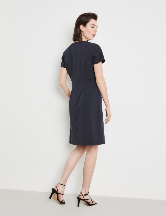 TAIFU Sheath dress with an accentuated waist Kjole Blå | UMGZ2940