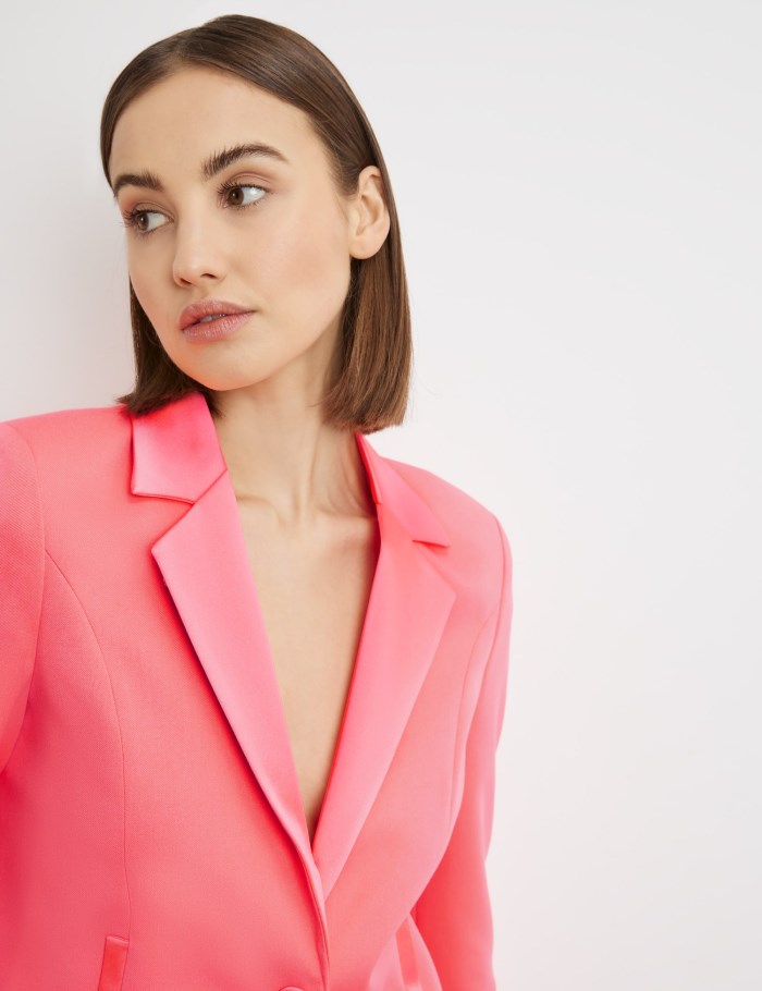 TAIFU Short blazer with satin trims Blazere Rosa | USCP5188