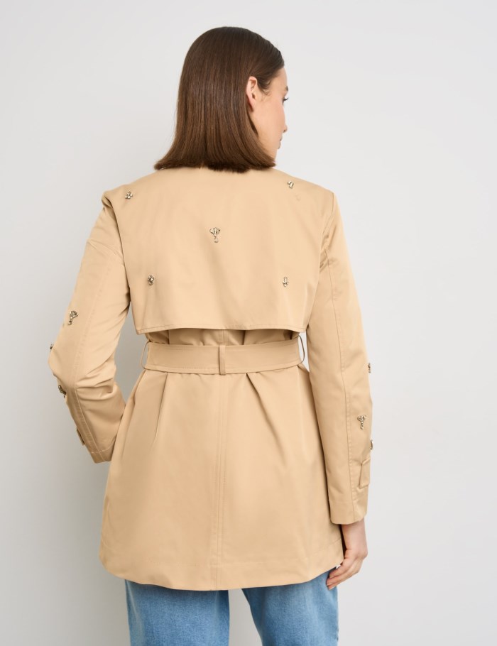 TAIFU Short trench coat with rhinestone details Jakker Beige | UXOF2142