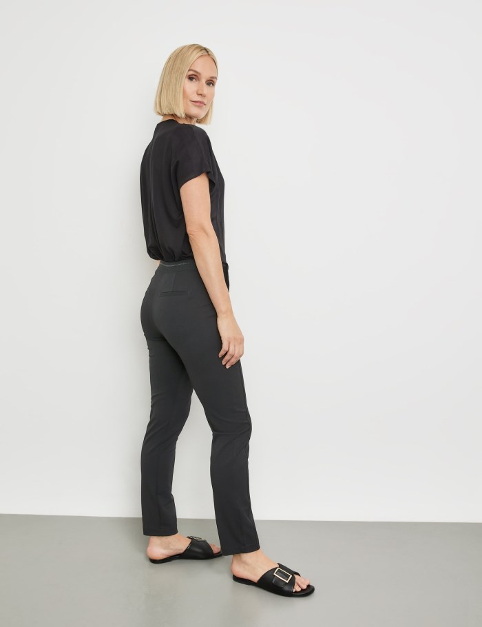 Gerry Weber Simple 7/8-length trousers in a slim fit Bukser Svarte | ORFQ0121