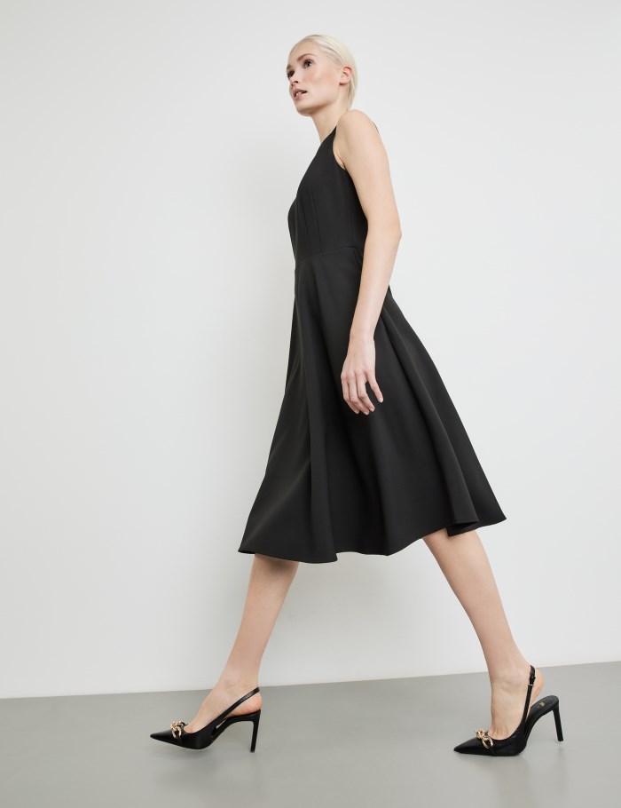 TAIFU Sleeveless dress with a flared skirt section Kjole Svarte | JJED5950