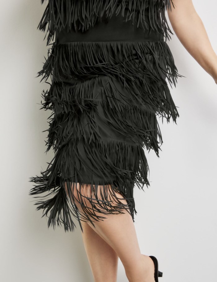 SAMOON Slim-fitting skirt with fringing Skjørt Svarte | REHO0147