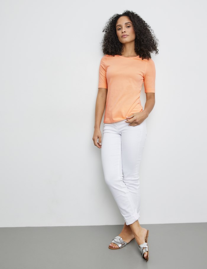 Gerry Weber Sustainable T-shirt with a satin neckline T-skjorte Oransje | PCPC9706