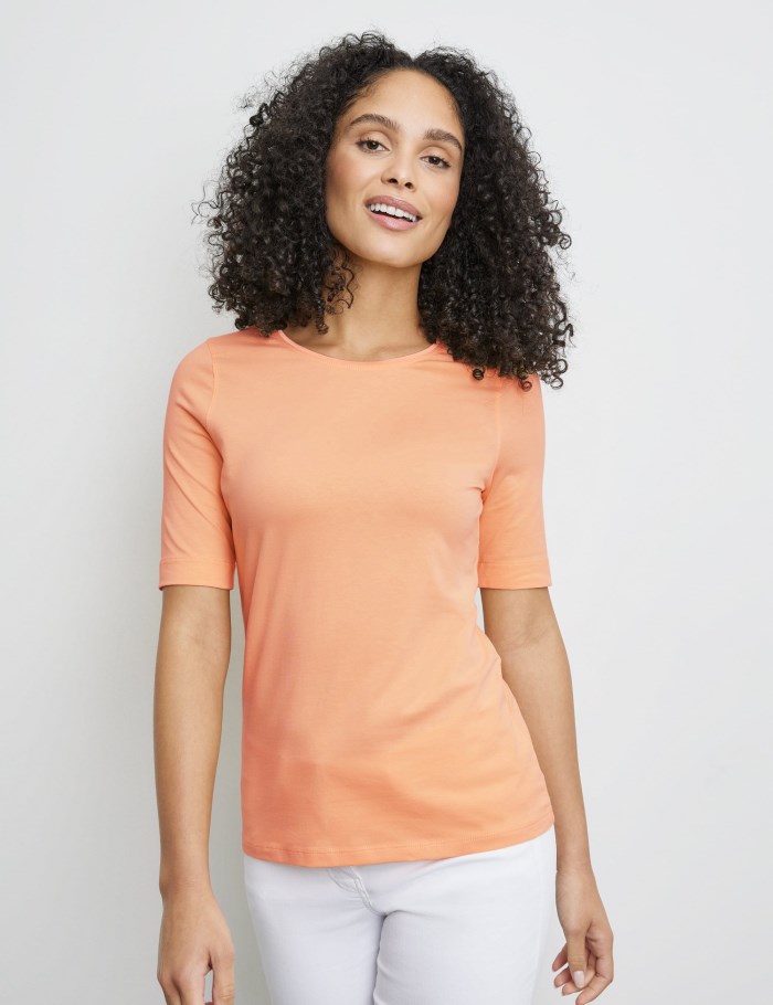 Gerry Weber Sustainable T-shirt with a satin neckline T-skjorte Oransje | PCPC9706