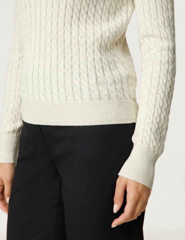 Gerry Weber Sustainable knitted jumper with a cable knit pattern Strikkevarer Beige | AWGC1794