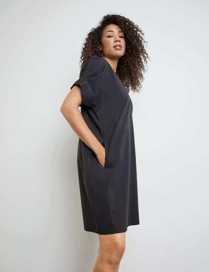 TAIFU Tunic dress with pleated details on the short sleeves Kjole Svarte | QKGJ4416