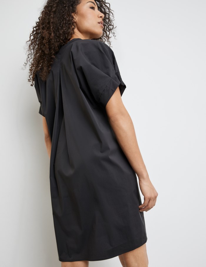 TAIFU Tunic dress with pleated details on the short sleeves Kjole Svarte | QKGJ4416