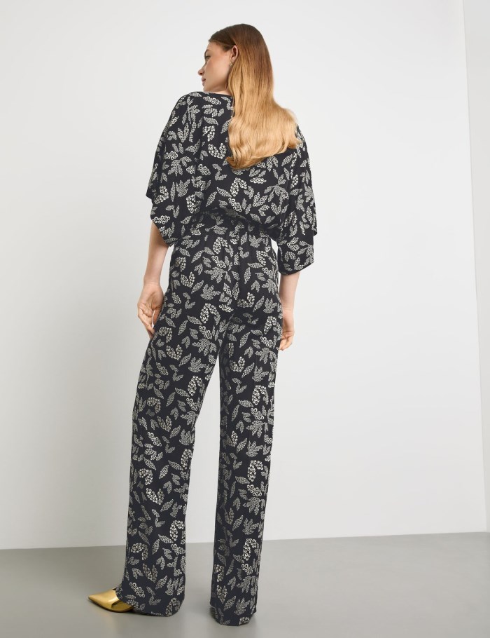 TAIFU Wide palazzo trousers made of satin Bukser Svarte | LPSO9550